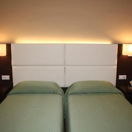 Napoleon Hotel 3*
