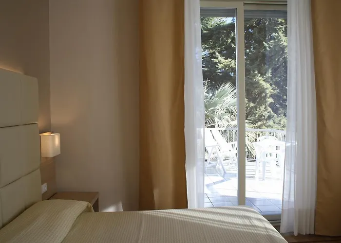 拿破仑酒店 酒店 圣雷默