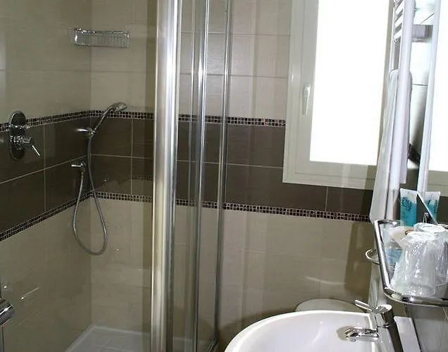 拿破仑酒店 酒店 圣雷默