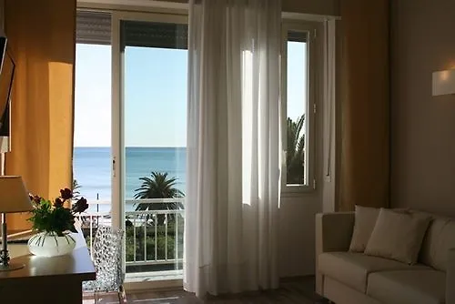 拿破仑酒店 酒店 3*